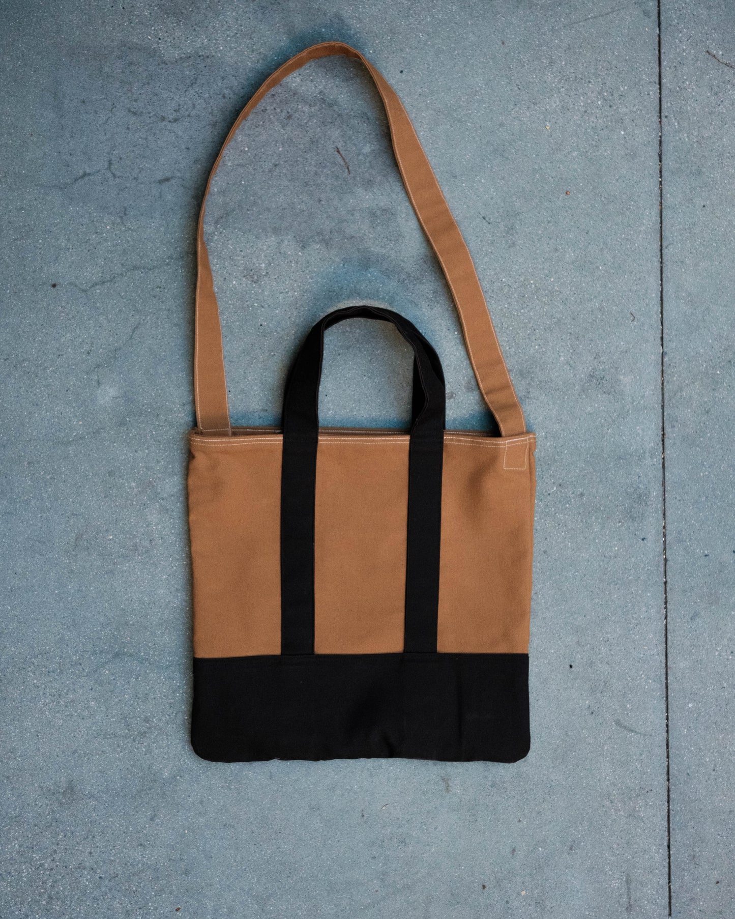 OVERISIZED CARGO TOTE